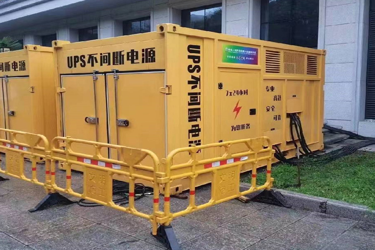 潢川发电机租赁施工现场